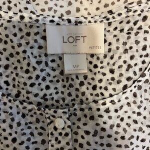 LOFT Women's Black and White Sleeveless Top